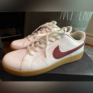 Nike Court Royale mens 9